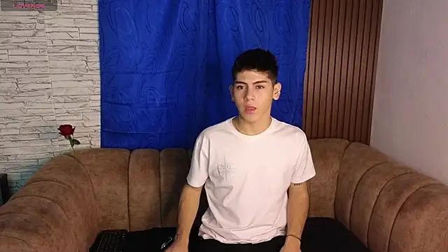 josethariaz25 online show from June 20, 2026, 11:26 am