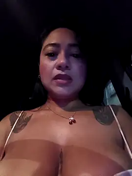 Mia collinslove online show from April 22, 2026, 10:33 am