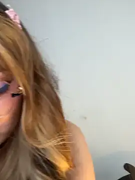 sofiakitty love online show from May 27, 2026, 8:49 pm
