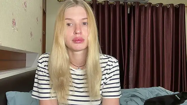 crazysuckks online show from April 28, 2026, 9:41 pm