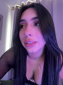 IsabellaNoir  online show from June 1, 2026, 9:25 pm