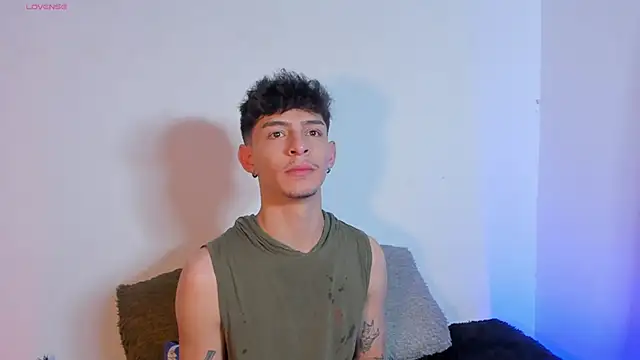  IanLark online show from June 27, 2026, 1:44 am
