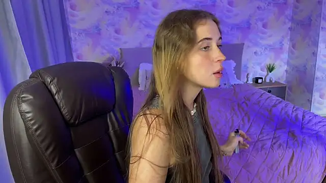 Tiana Belle online show from June 26, 2026, 1:33 am