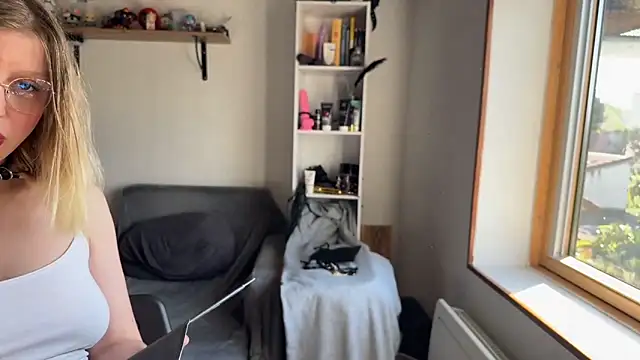 GoddessTeti online show from April 21, 2026, 3:40 pm