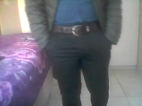 Snapshot of LunjeSA chatting on June 17, 2026, 2:49 pm LunjeSA online show from June 17, 2026, 2:49 pm