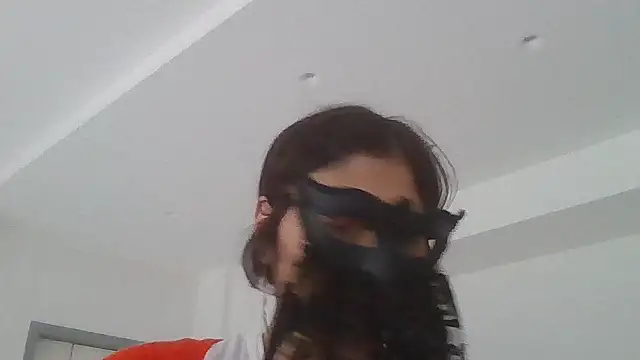 HelenTiAscolta online show from May 11, 2026, 10:49 am