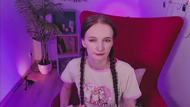 AliciaCore online show from May 22, 2026, 1:31 pm