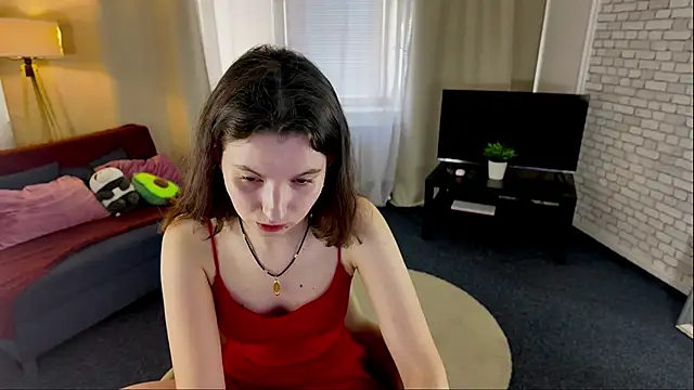 BelovedAlice online show from May 3, 2026, 1:36 pm