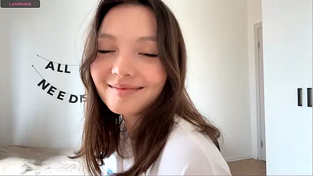 Snapshot of RochelTrewhitt chatting on May 13, 2026, 11:50 am RochelTrewhitt online show from May 13, 2026, 11:50 am
