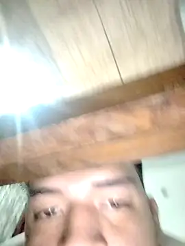 santiago6679 online show from April 22, 2026, 12:17 am