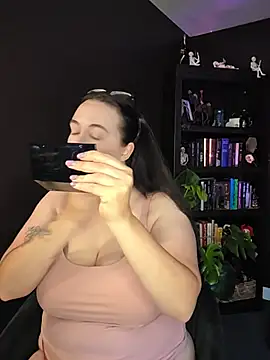 SpookyMadz online show from July 11, 2026, 10:32 pm