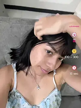 Snapshot of katty_lovelyy chatting on April 26, 2026, 2:42 am katty lovelyy online show from April 26, 2026, 2:42 am