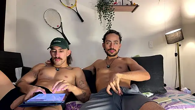 Snapshot of Aaron_wheel chatting on July 10, 2026, 7:47 pm Aaron wheel online show from July 10, 2026, 7:47 pm