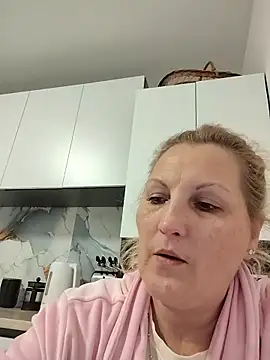 Divineblond online show from March 18, 2026, 1:53 am