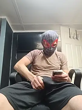 Snapshot of bwcloverboy2 chatting on June 3, 2026, 2:29 pm bwcloverboy2 online show from June 3, 2026, 2:29 pm