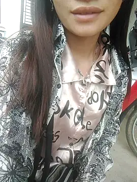 tom1133 online show from April 23, 2026, 8:10 am