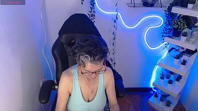 selena ferreira online show from June 1, 2026, 7:24 pm