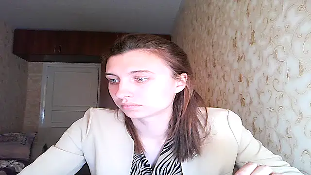 MilaShka29 online show from May 6, 2026, 11:36 am