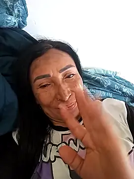 Lara vela online show from May 20, 2026, 1:19 pm