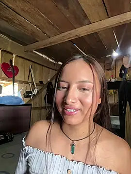 Snapshot of Soffia-zapata chatting on July 3, 2026, 4:57 pm Soffia-zapata online show from July 3, 2026, 4:57 pm