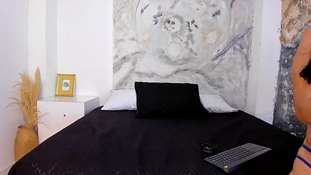 SammyMorales  online show from May 7, 2026, 3:33 am