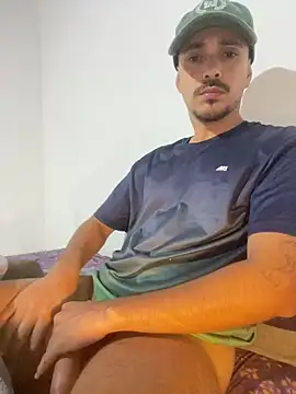 xxxranier online show from April 29, 2026, 12:48 am