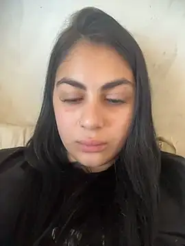 LilyLovell online show from June 5, 2026, 12:00 pm