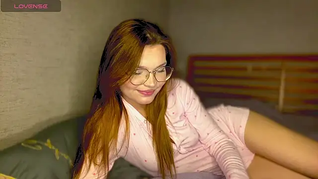 TessaLust  online show from May 3, 2026, 6:22 pm