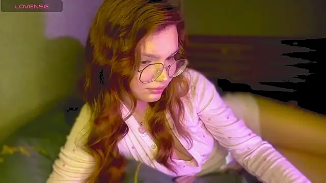 TessaLust  online show from May 11, 2026, 7:55 pm