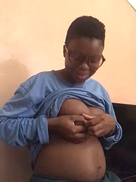 Hotboobs27 online show from May 17, 2026, 10:26 am