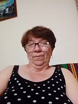 KetQueen101 online show from May 26, 2026, 7:56 pm