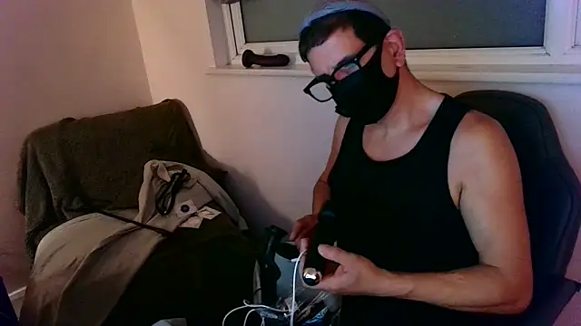 maskedilf online show from May 24, 2026, 11:48 pm