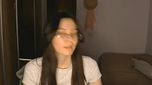 AshleyTropiano online show from June 11, 2026, 4:26 pm