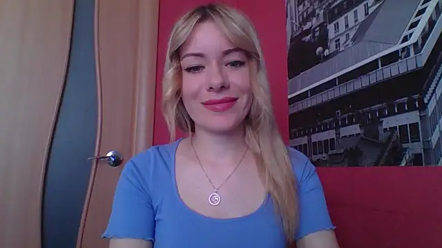 Snapshot of Softy_Aura_ chatting on May 7, 2026, 10:18 am Softy Aura online show from May 7, 2026, 10:18 am