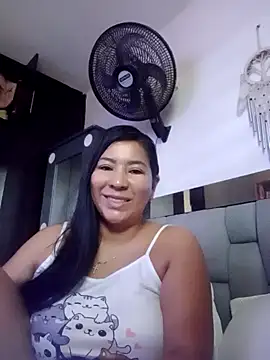 Snapshot of Angelsashaa07 chatting on May 3, 2026, 2:20 pm Angelsashaa07 online show from May 3, 2026, 2:20 pm