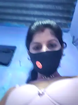 RUHI 1143 online show from July 7, 2026, 11:52 pm