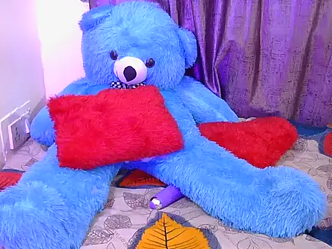 hot-saanvi online show from July 12, 2026, 5:41 am