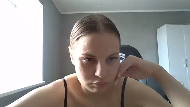 Snapshot of _Linsyy_ee_ chatting on May 31, 2026, 10:54 am Linsyy ee online show from May 31, 2026, 10:54 am
