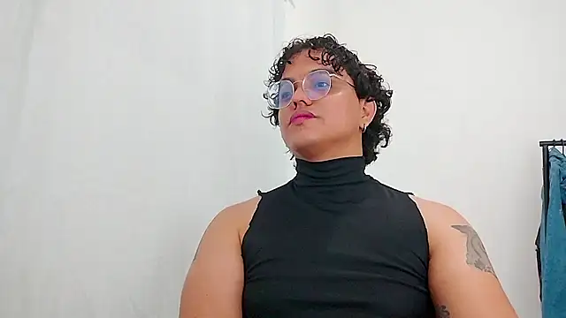 Diane exotic online show from April 28, 2026, 2:27 am
