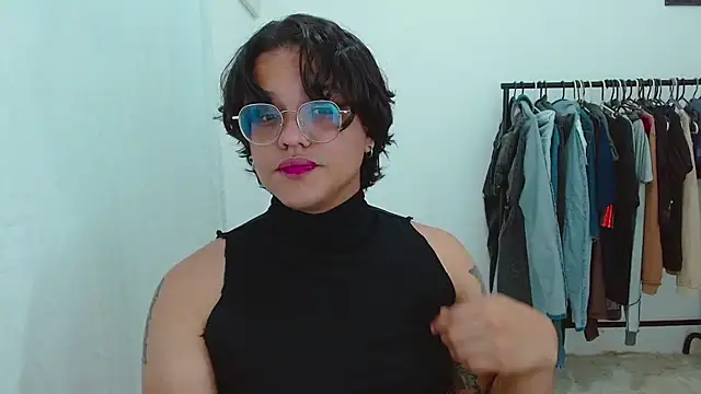 Diane exotic online show from May 22, 2026, 11:36 pm