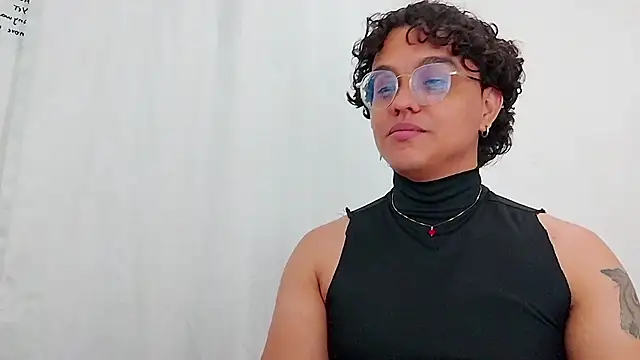 Diane exotic online show from April 29, 2026, 11:33 pm