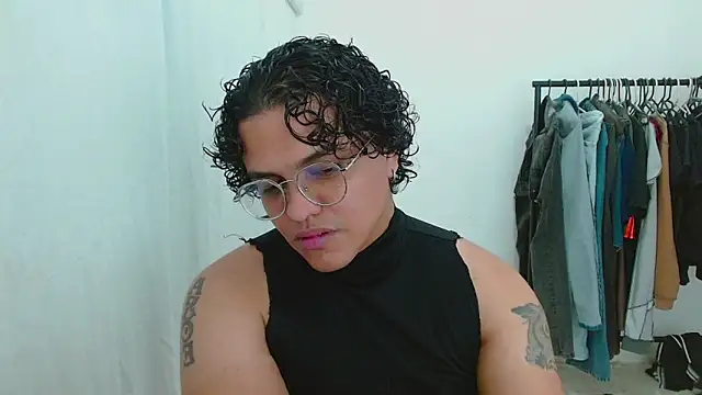 Diane exotic online show from May 14, 2026, 10:18 pm