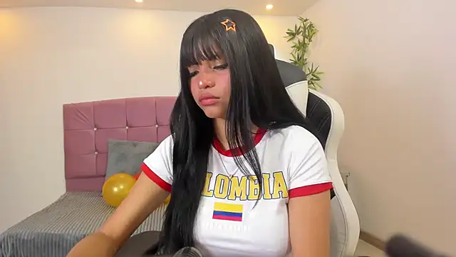 Snapshot of Hinaa_XXX chatting on June 23, 2026, 7:34 pm Hinaa XXX online show from June 23, 2026, 7:34 pm