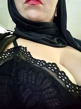 nadia  abaud online show from September 13, 2025, 2:22 am