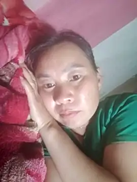 Snapshot of Lella_01 chatting on July 3, 2026, 5:36 am Lella 01 online show from July 3, 2026, 5:36 am