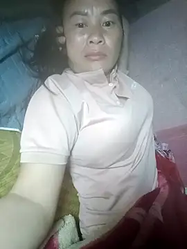Snapshot of Lella_01 chatting on July 8, 2026, 9:59 pm Lella 01 online show from July 8, 2026, 9:59 pm