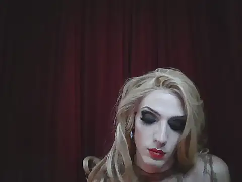 Queen Pagotto online show from May 3, 2026, 2:49 am
