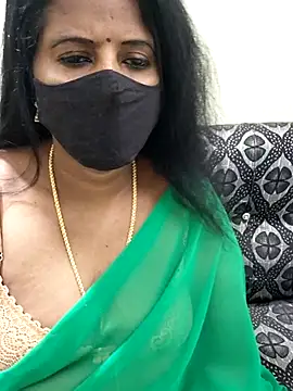 Snapshot of Sunitha-tamilponu chatting on July 24, 2026, 3:52 pm Sunitha-tamilponu online show from July 24, 2026, 3:52 pm