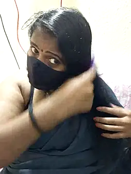 Snapshot of Sunitha-tamilponu chatting on July 9, 2026, 4:50 pm Sunitha-tamilponu online show from July 9, 2026, 4:50 pm