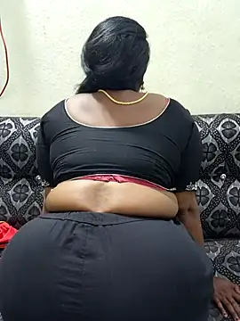 Snapshot of Sunitha-tamilponu chatting on August 1, 2026, 3:59 am Sunitha-tamilponu online show from August 1, 2026, 3:59 am